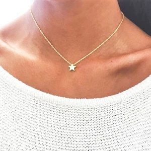 NEW With Box! 💫🌟 Gold Star Layering Necklace!
